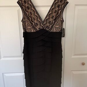 Jessica Howard Black and Cream Backless Dress